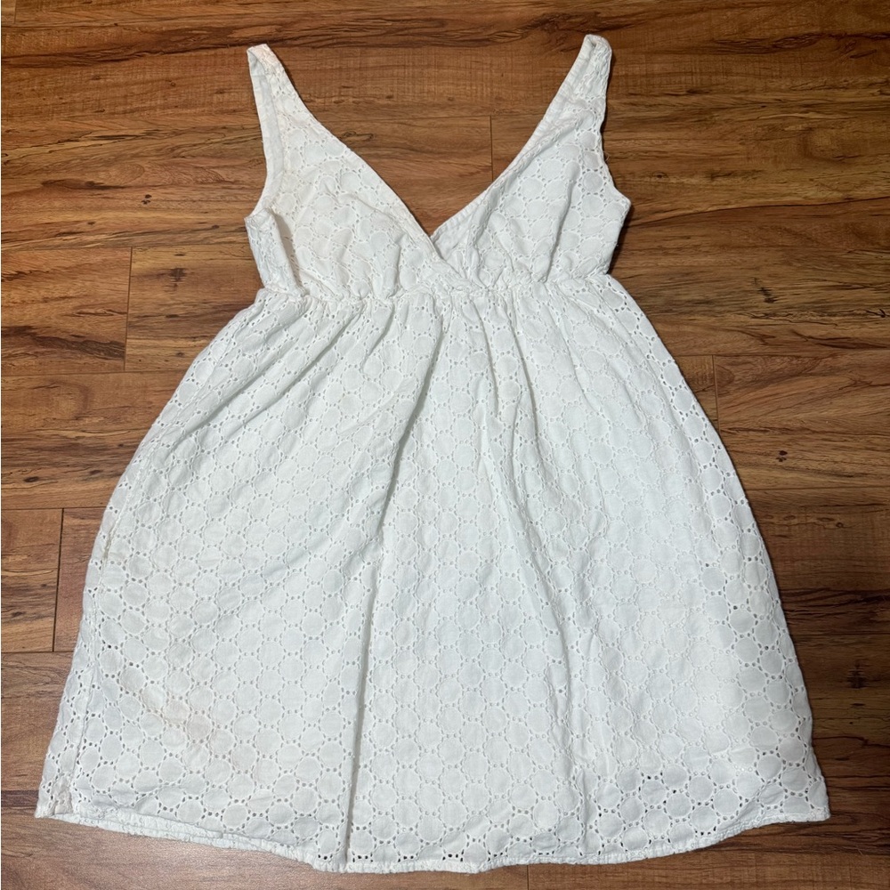 Old Navy White Eyelet V-Neck Sundress T40